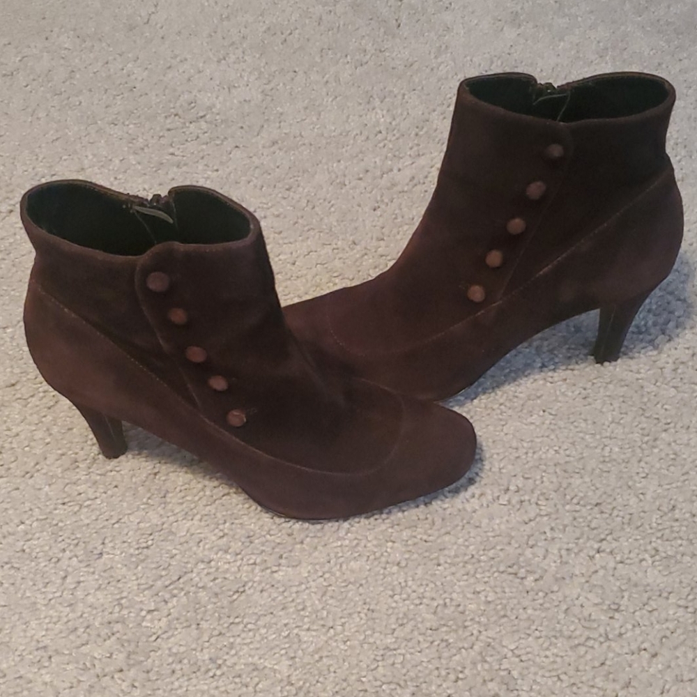 Ann Taylor Loft brown suede ahoes6